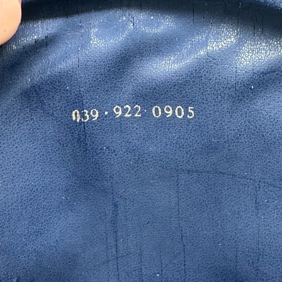 GUCCI VINTAGE EUC GG NAVY COATED CANVAS COSMETIC POUCH - Picture 10 of 11